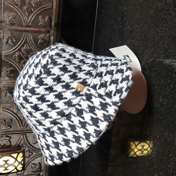 Houndstooth Bucket Hat - Picture 2 of 7